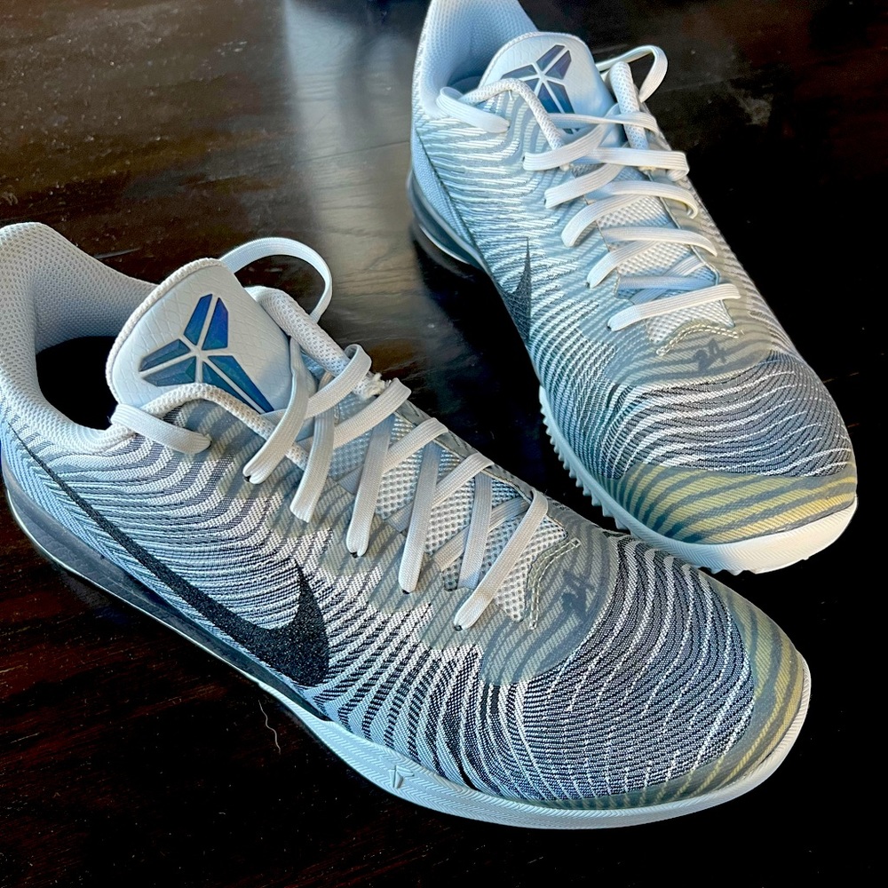 Kobe Mentality 2 men’s size 14